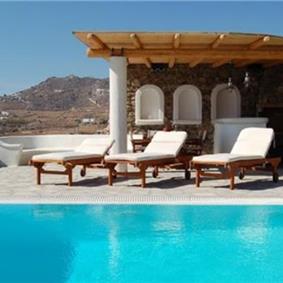 3 Bedroom Villa with Infinity Pool near Super Paradise Beach on Mykonos, Sleeps 6
